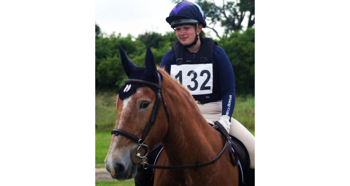 Rebecca Howsham Awarded First Scholarship from Saddle Research Trust