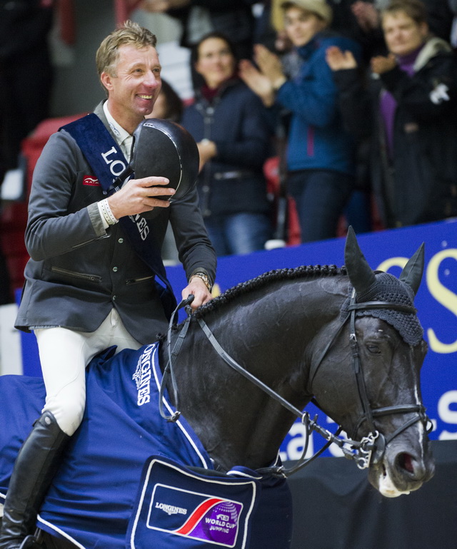 The Netherlands’ Jur Vrieling was a happy man after clinching victory and maximum points in the second leg of the Longines FEI World Cup™ Jumping 2017/2018 Western European League at Helsinki, Finland today riding VDL Glasgow v. Merelsnest. (FEI/Satu Pirinen)