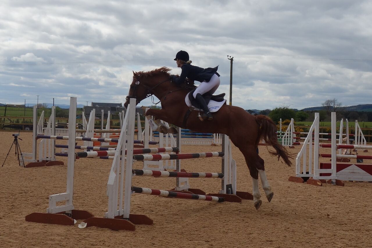 Thirteen Pleasing Passes for The Pony Club A Test Candidates - Camilla Ramsoy and Classic Scott