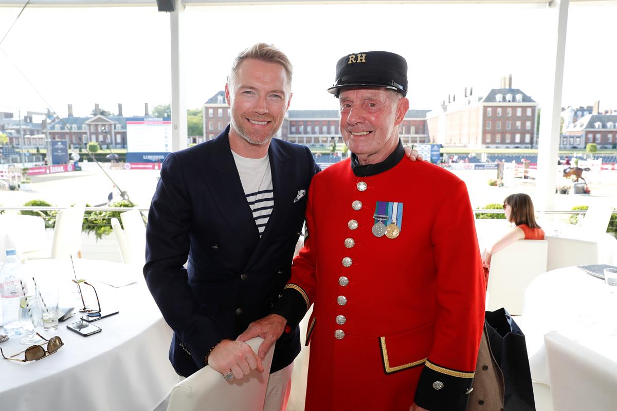 Ronan Keating with a Chelsea Pensioner