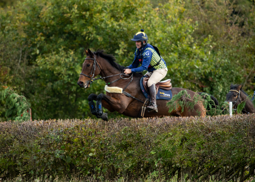 Manor Farm Plays Host to Adrenaline Fuelled Essex and Suffolk Team Chase Hunt
