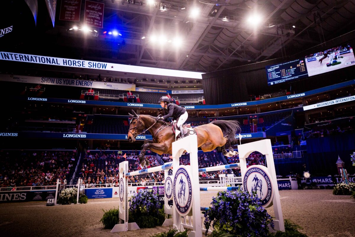 Laura Kraut (USA) and Fleurette were best in a two-horse jump-off to top the $136,300 CSI4*-W Longines FEI Jumping World Cup™ Washington (USA) on 26 October 2019 (FEI/Ashley Neuhof)