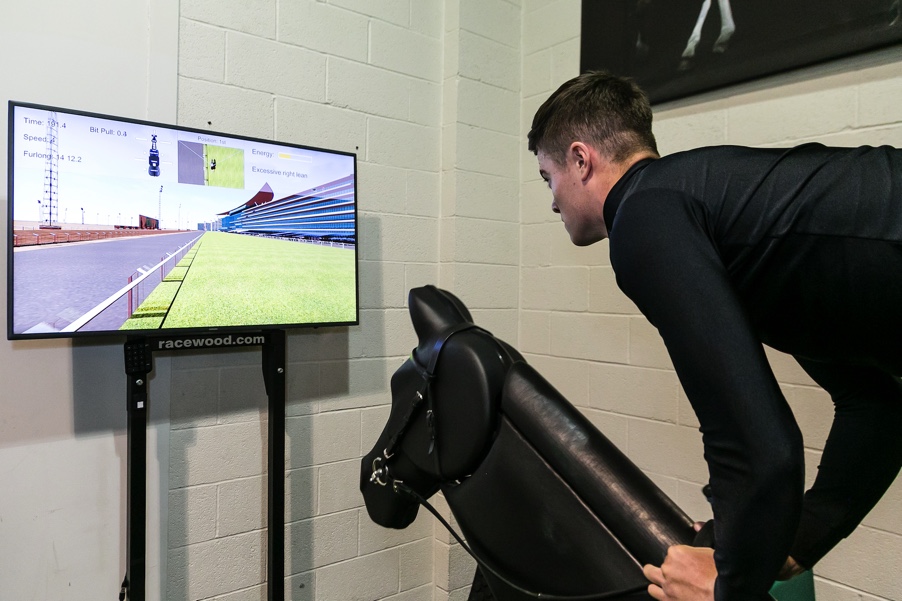 A riding simulator New master’s degree to enhance physical therapies for horse riders