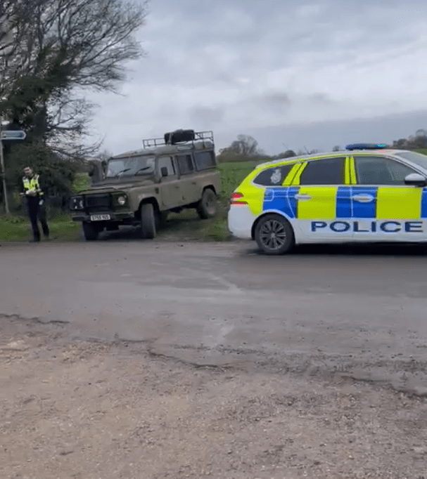 Suspicious vehicle belonging to hunt saboteurs towed away by police on quiet country lane after complaints
