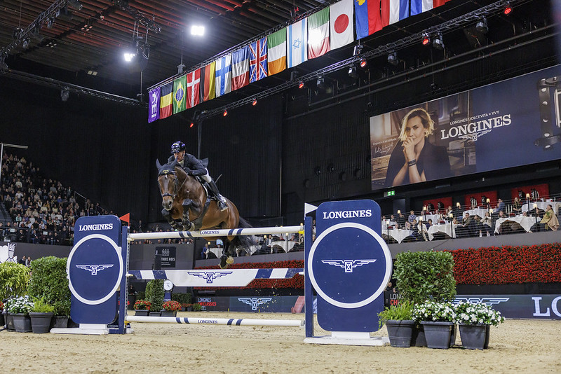 Marcus Ehning (GER) showjumping over Longines sponsored jump on Stargold.