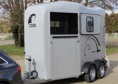 The Cheval Liberté Touring Country horse trailer.