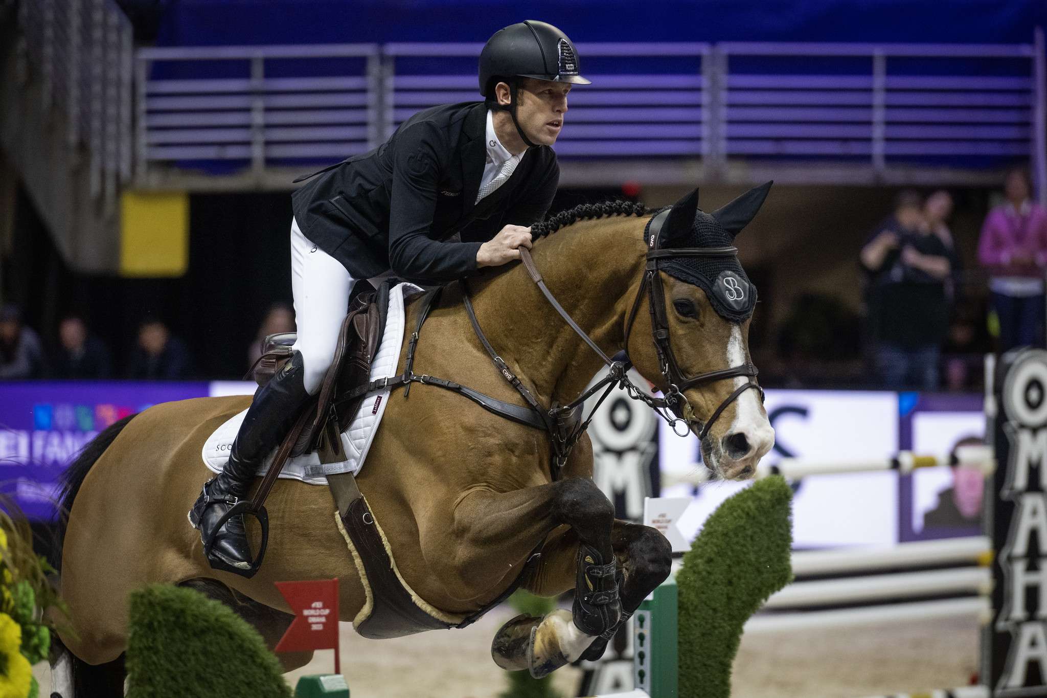 Scott Brash (GBR) riding Hello Jefferson - second place in the Longines FEI Jumping World Cup™ Final - Omaha 2023. Final I
 
Copyright ©FEI/Richard Juilliart