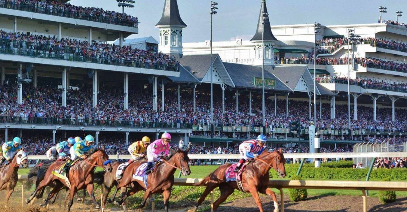 Kentucky Derby vs Royal Ascot. Images of horses racing