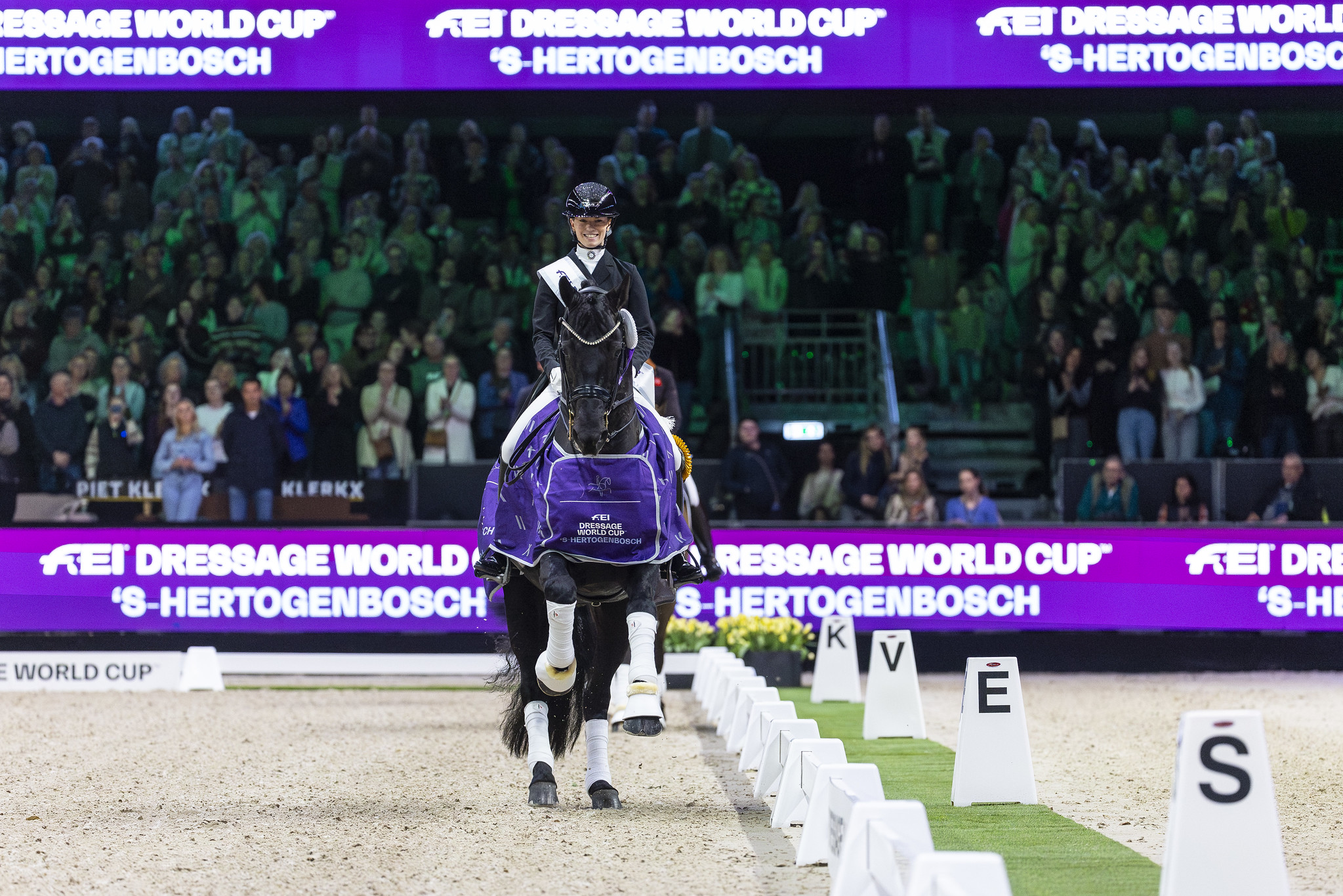 Charlotte Fry (GBR) rides on Glamourdale winner in the FEI Dressage World Cup 2024/25 - ’s Hertogenbosch (NED) Copyright © FEI/Leanjo de Koster